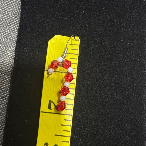 Elegant Red and White candy cane Beaded Earrings - Picture 3 of 3